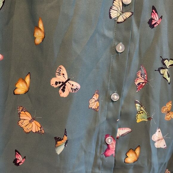 Tazaiy blouse with butterflies size medium - Picture 3 of 8